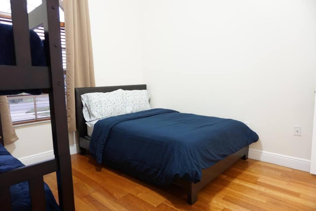 New Luxury Vacation Dream Rental- Sleeps 15! Μαϊάμι Εξωτερικό φωτογραφία
