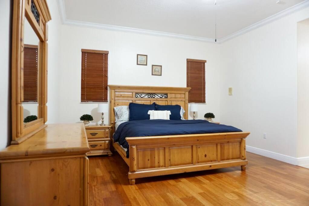 New Luxury Vacation Dream Rental- Sleeps 15! Μαϊάμι Εξωτερικό φωτογραφία