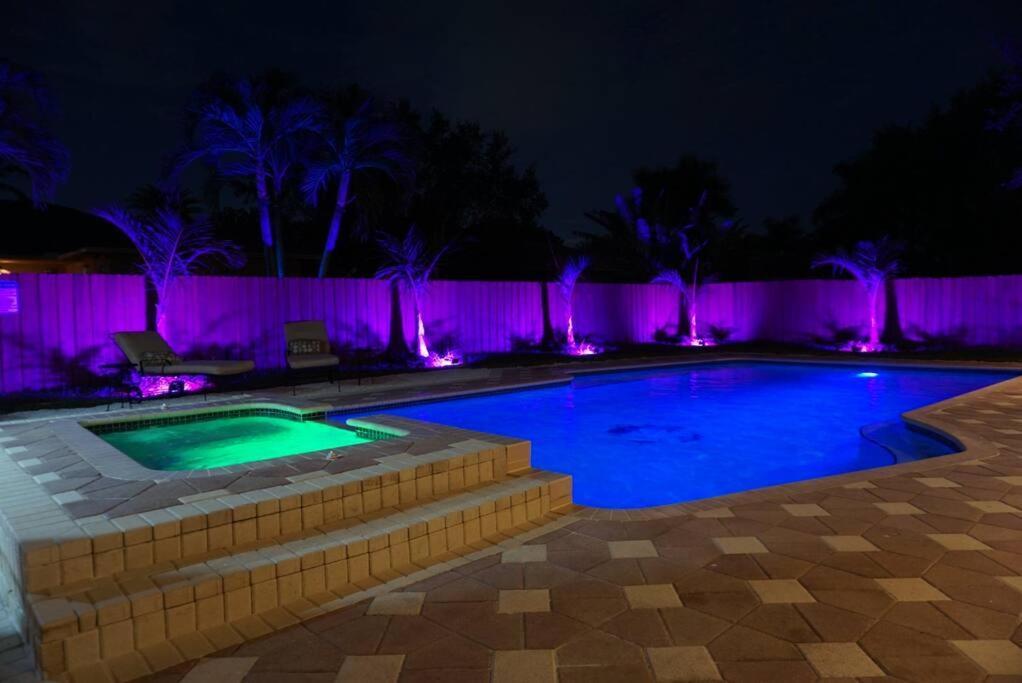New Luxury Vacation Dream Rental- Sleeps 15! Μαϊάμι Εξωτερικό φωτογραφία