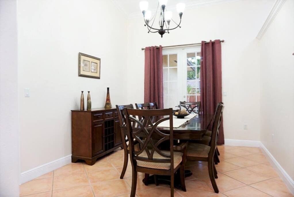 New Luxury Vacation Dream Rental- Sleeps 15! Μαϊάμι Εξωτερικό φωτογραφία